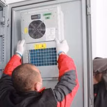 Охлаждающий блок для шкафа Телеком Наружный тип шкафа Источник питания постоянного тока Кондиционер